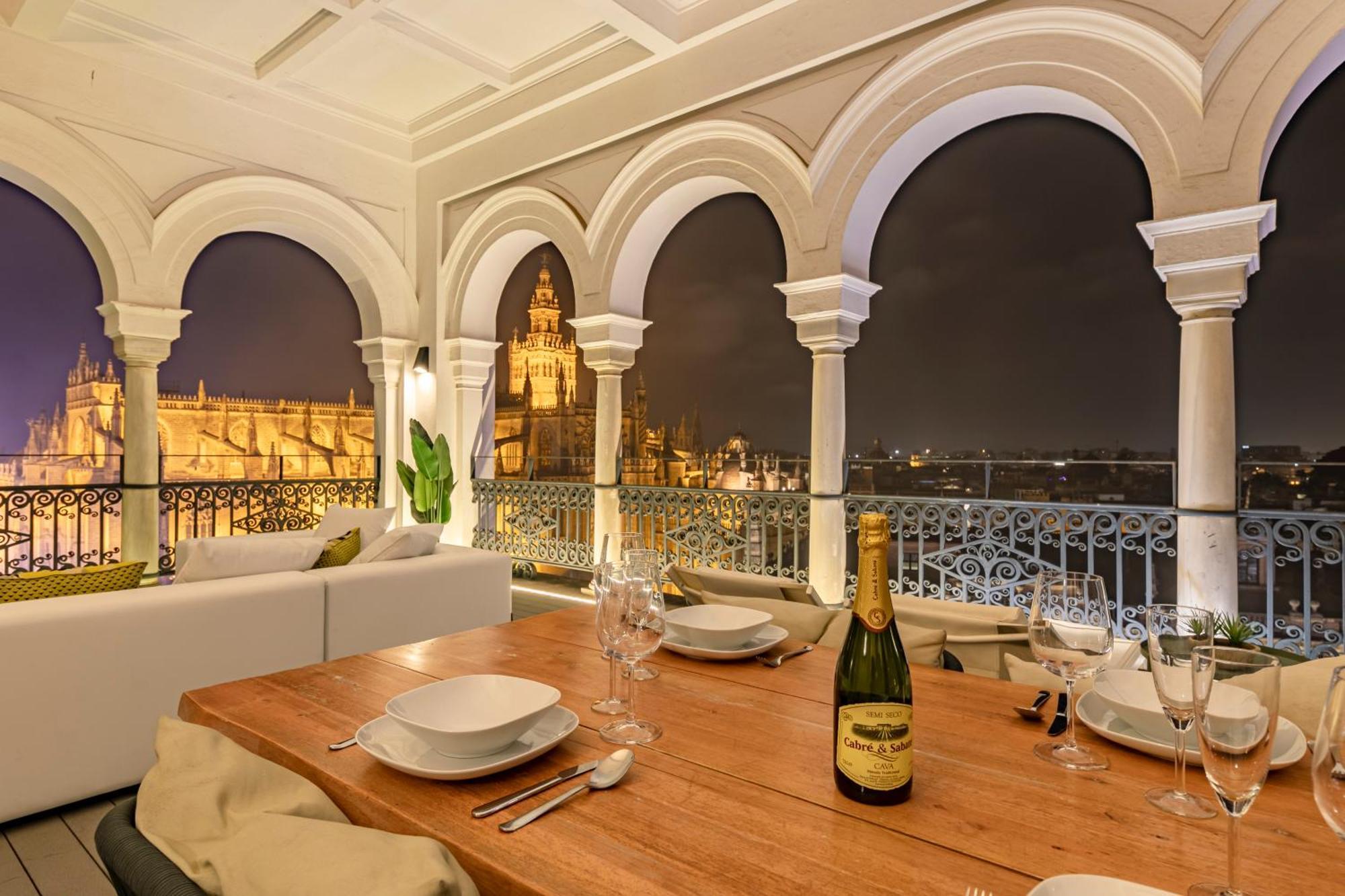 Isg Apartments The Most Exclusive Apartment In Sevillaparking 외부 사진